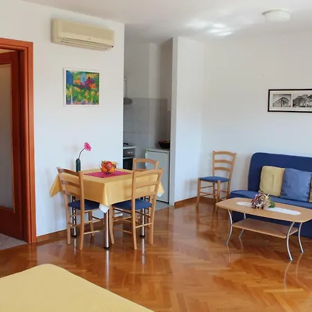 Enchanting Studio Solitudo *